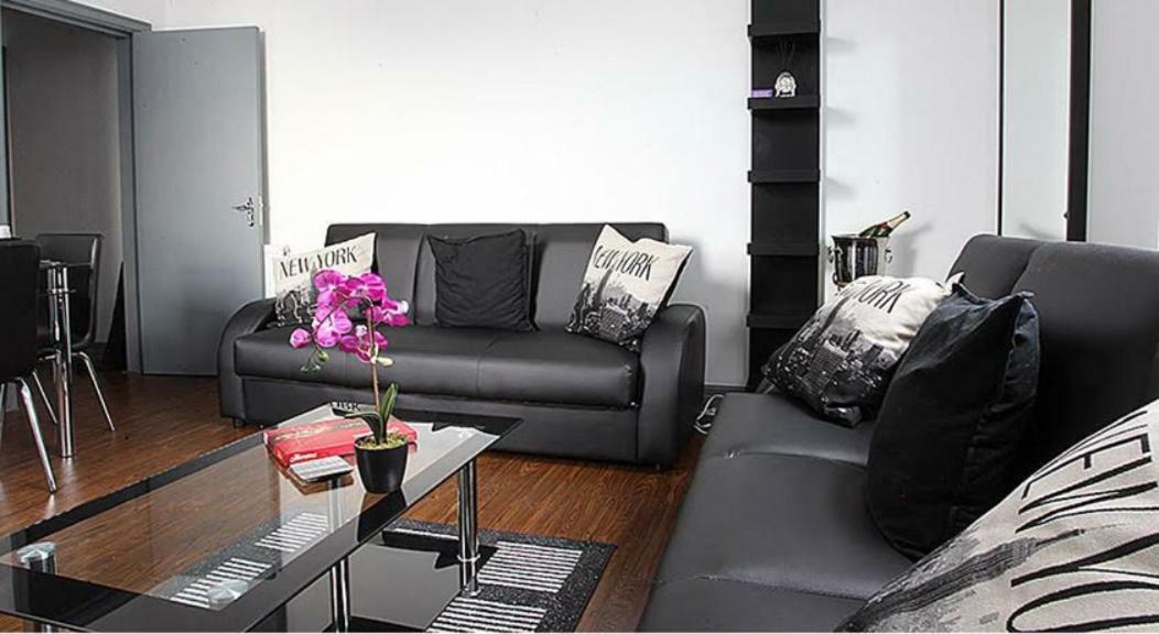 Lewis Apartment In The Heart Of The Northern Quarter Sleeps Up To 12 Manchester Exterior foto